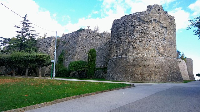 Villa Comunale di Ariano Irpino con Castello Normanno